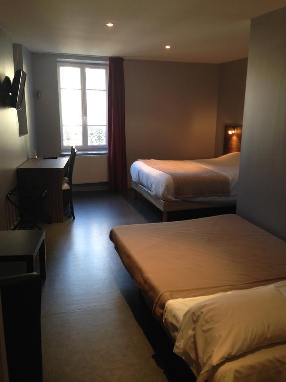 Hotel Le Relais Des Bergers Saint-Martin-en-Haut Pokój zdjęcie